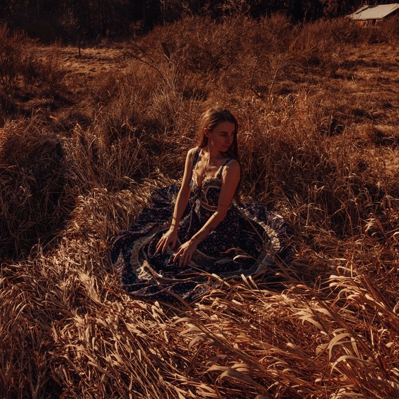 Meet your Posher, Hannah - Picture 2 of 2